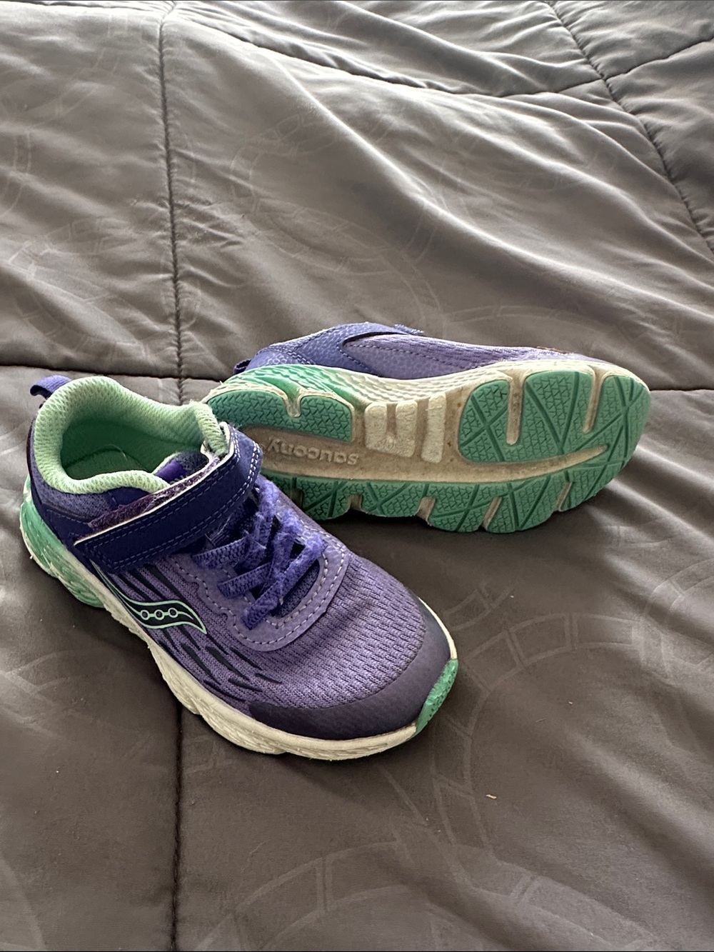 Saucony Kids Purple and Mint Hook-and-Loop Sneakers